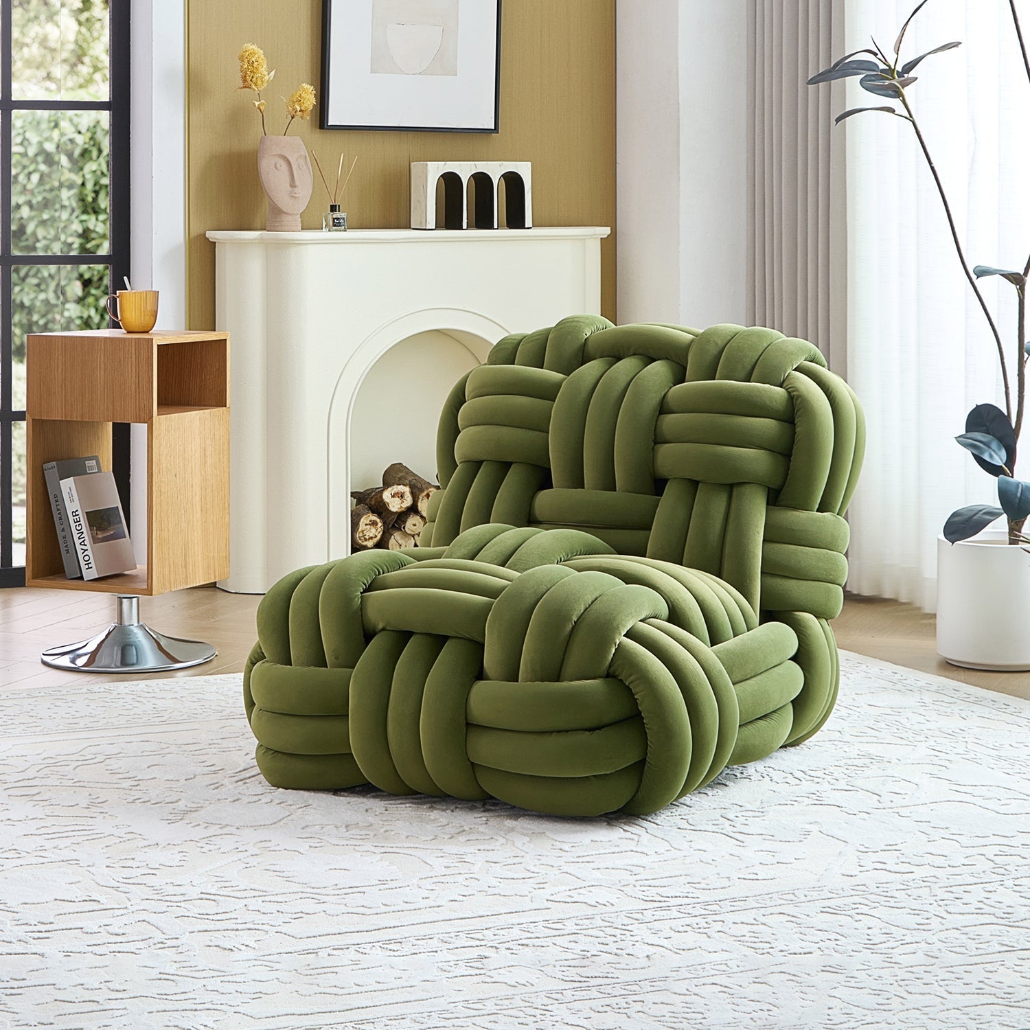 Knitty Lounge Chair in Green - comfort detail view