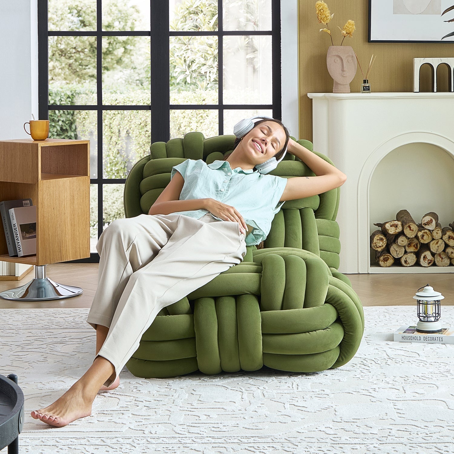Knitty Lounge Chair in Green - comfort detail view