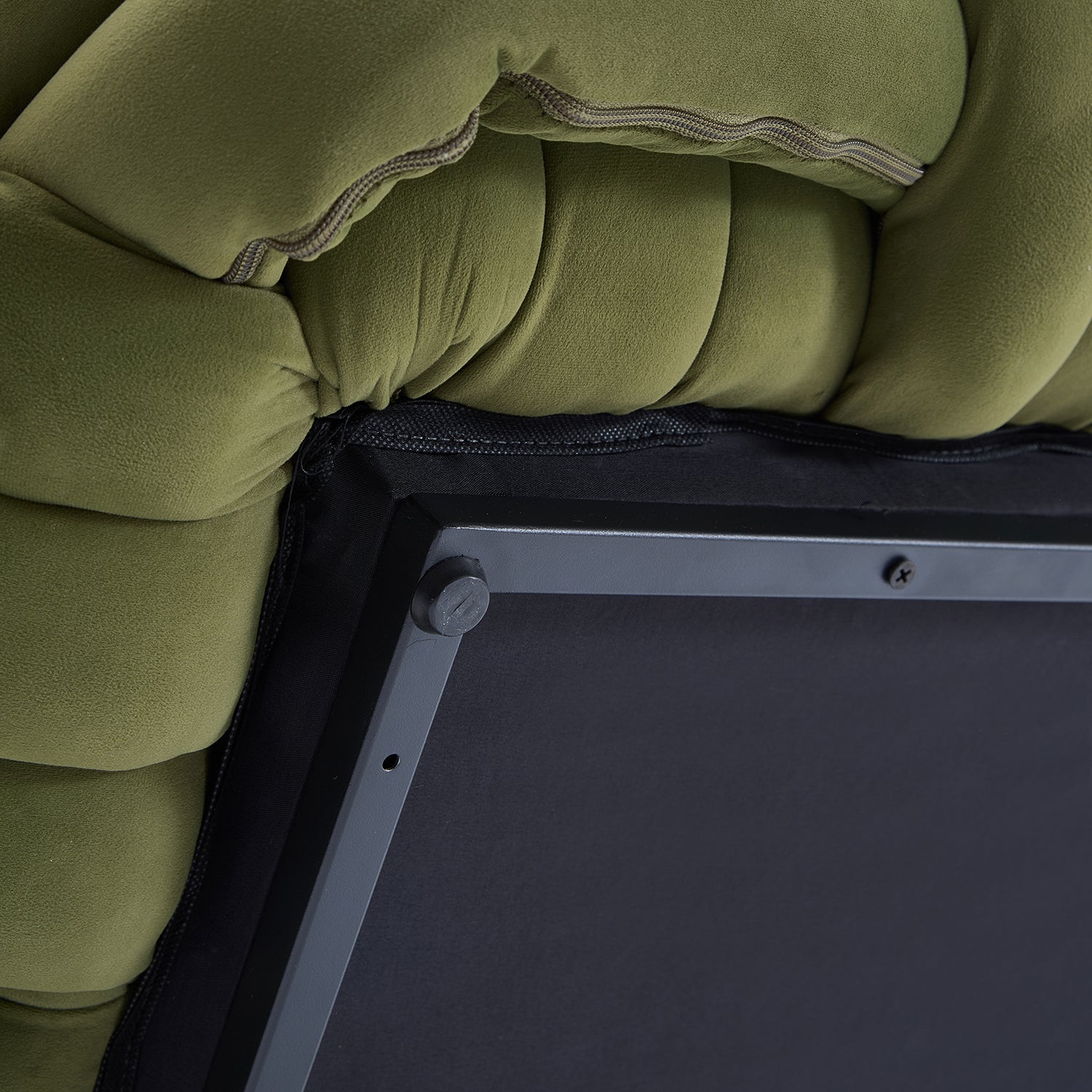 Knitty Lounge Chair in Green - product view
